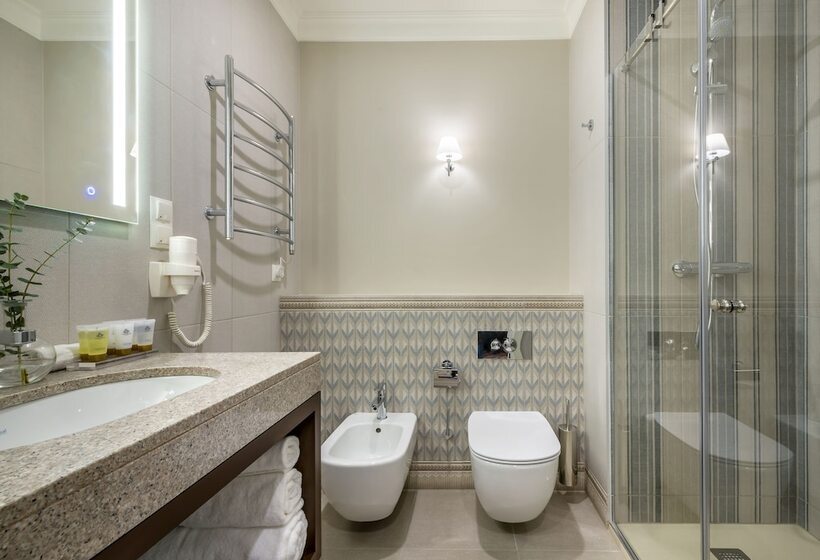 اتاق استاندارد, Ratonda Centrum Hotels