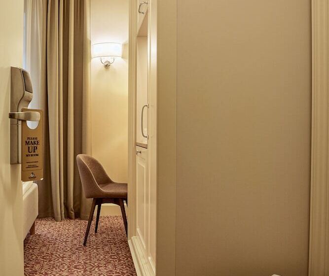 اتاق استاندارد, Ratonda Centrum Hotels