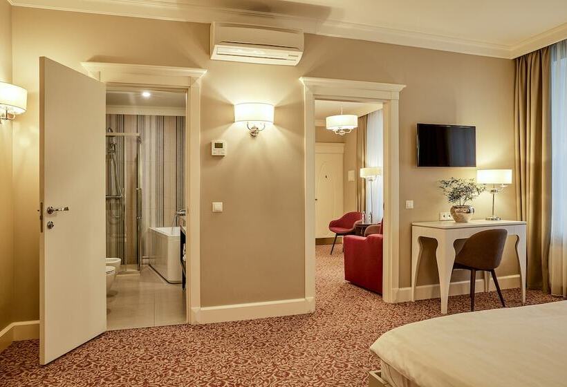 سوییت, Ratonda Centrum Hotels