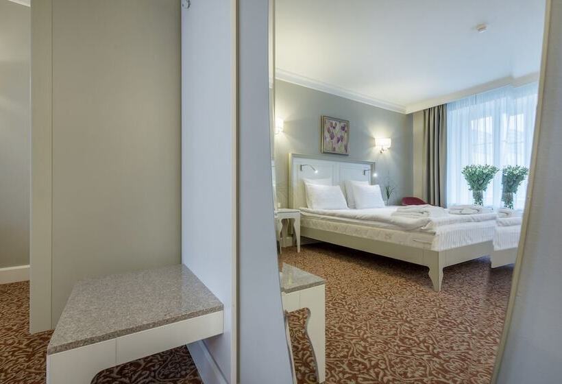 سوییت, Ratonda Centrum Hotels