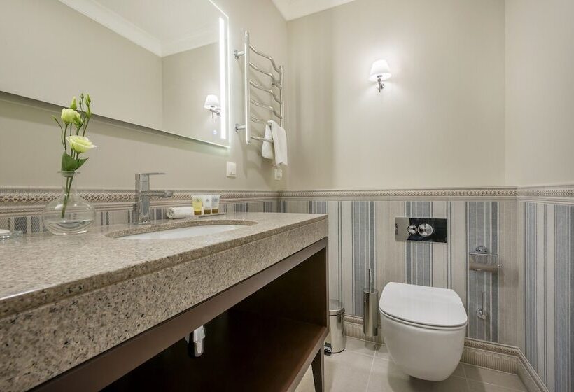 اتاق استاندارد, Ratonda Centrum Hotels