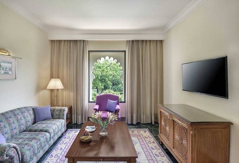 סוויטה, Trident Udaipur
