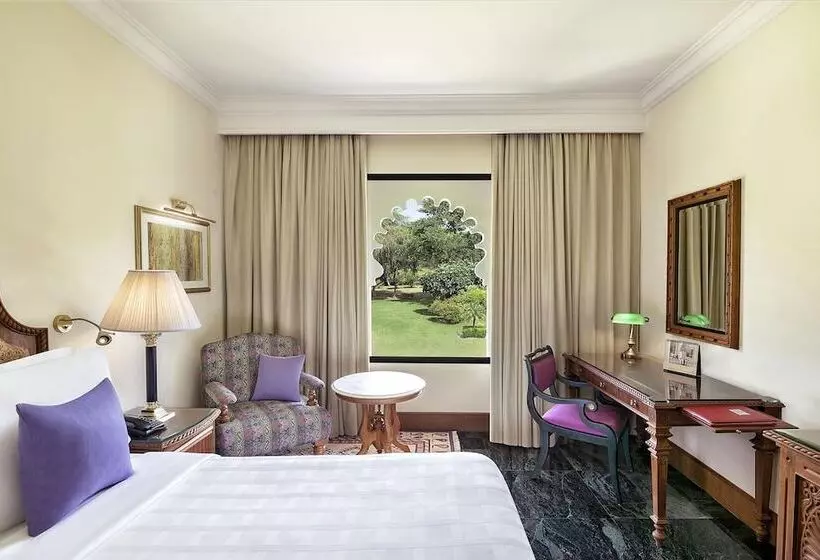 庭の見えるプレミアムルーム, Trident Udaipur