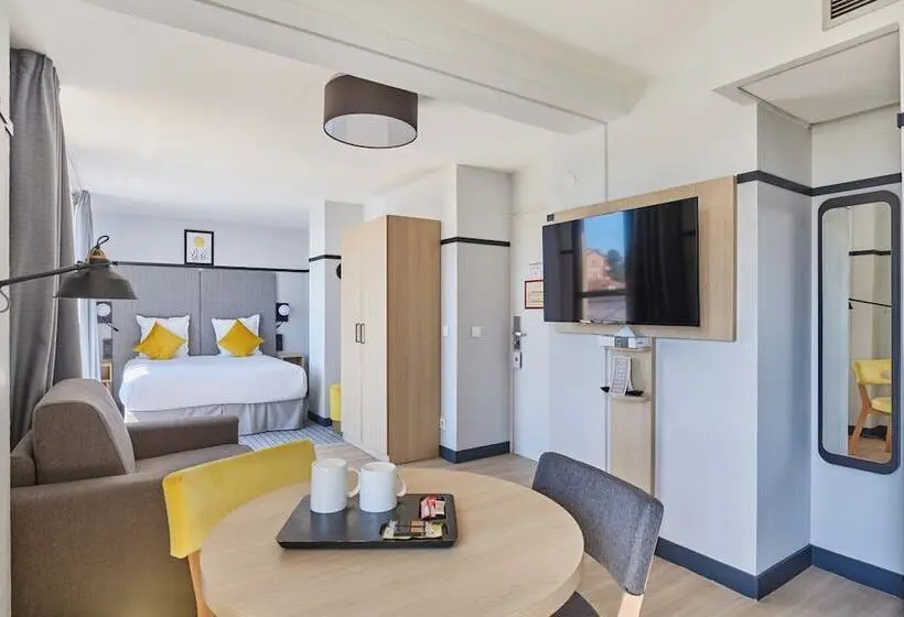 Superior studio with terrace, Odalys City - Aix en Provence Centre Rotonde - Les Floridianes