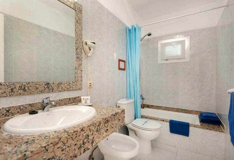 Апартаменты 1 Спальня Вид на Море, Rocas Blancas Apartments