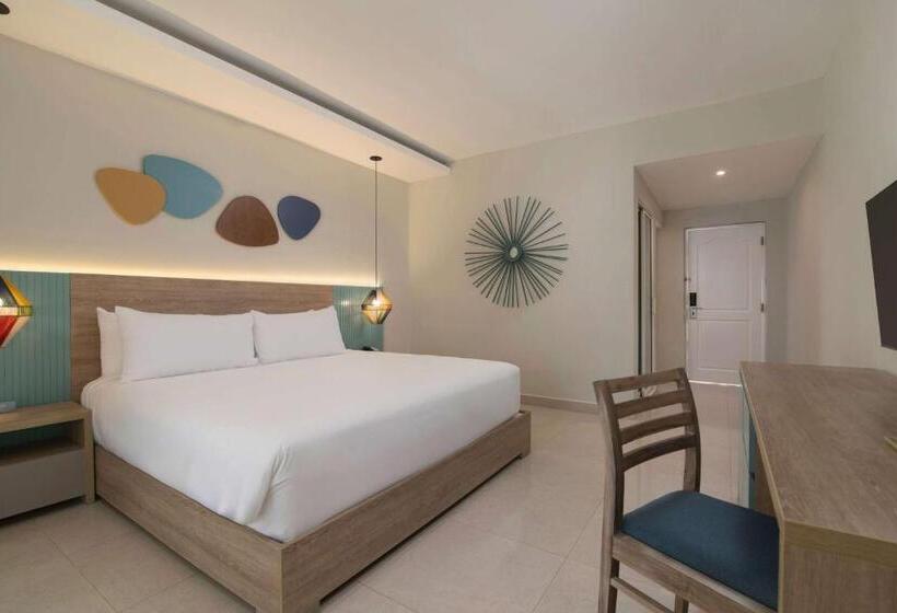 اتاق استاندارد با تخت بزرگ, Wyndham Alltra Samana All Inclusive Resort