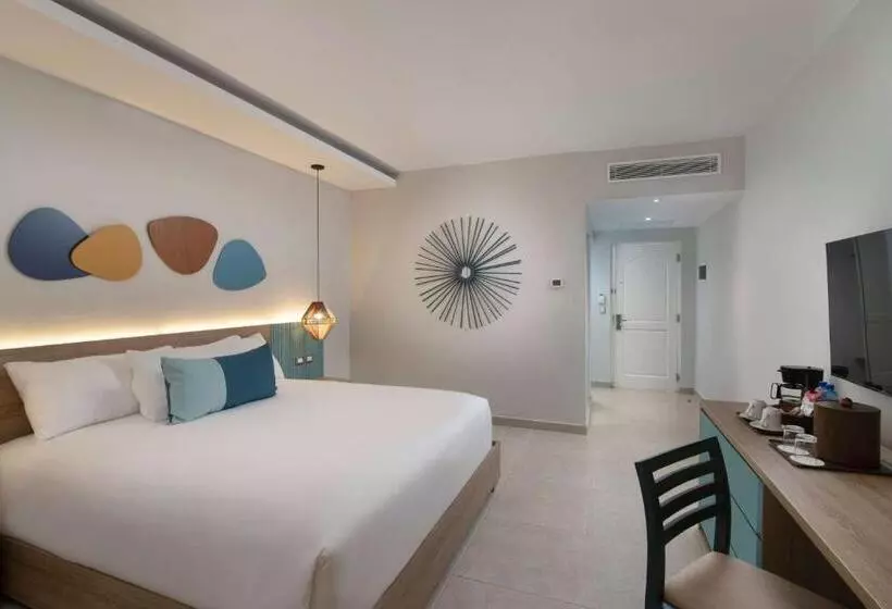 اتاق استاندارد با تخت بزرگ, Wyndham Alltra Samana All Inclusive Resort