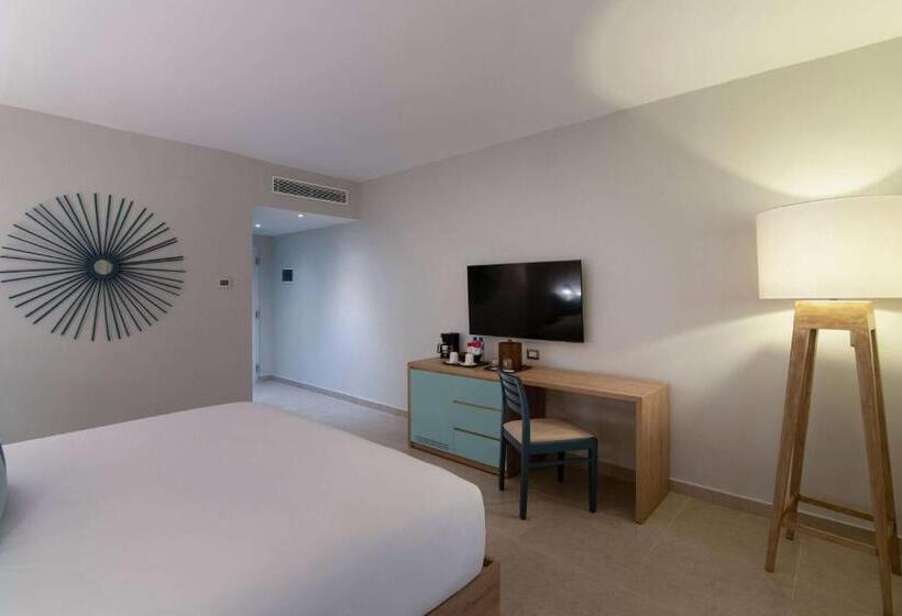 اتاق استاندارد با تخت بزرگ, Wyndham Alltra Samana All Inclusive Resort
