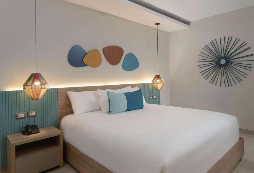 Club Room King Bed, Wyndham Alltra Samana All Inclusive Resort