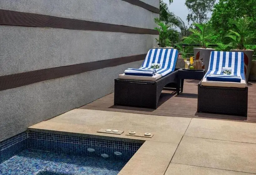 ハイドロマッサージバス付きスイート, Angsana Oasis Spa & Resort