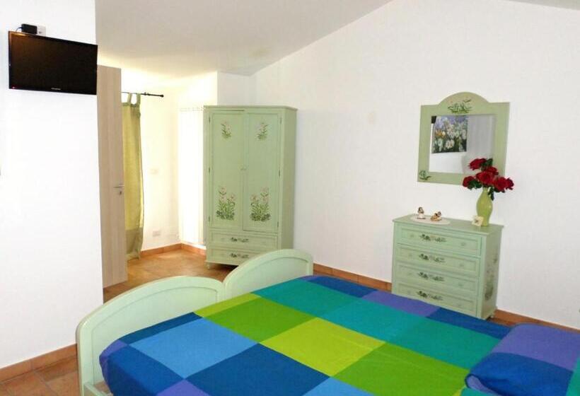 Номер Стандарт с Балконом, Bed And Breakfast Villa Algi