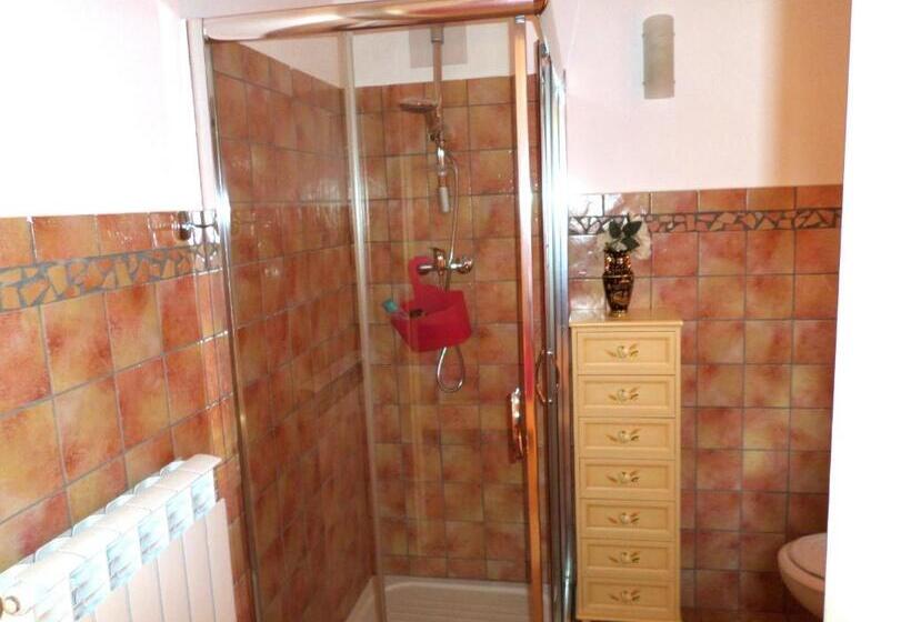 غرفة قياسية مزوَّدة بشُرفة, Bed And Breakfast Villa Algi