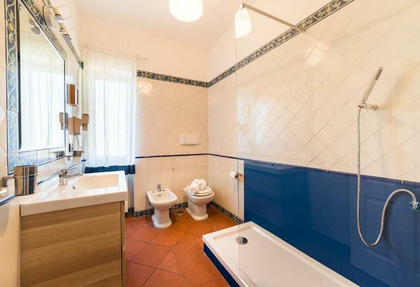 舒适三人间, Circeea Beach B&b