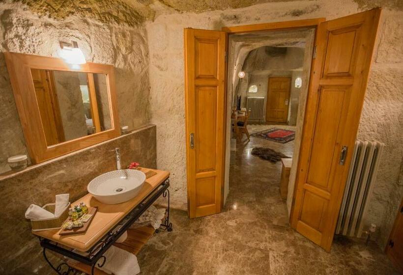 غرفة ديلوكس, Agarta Cave