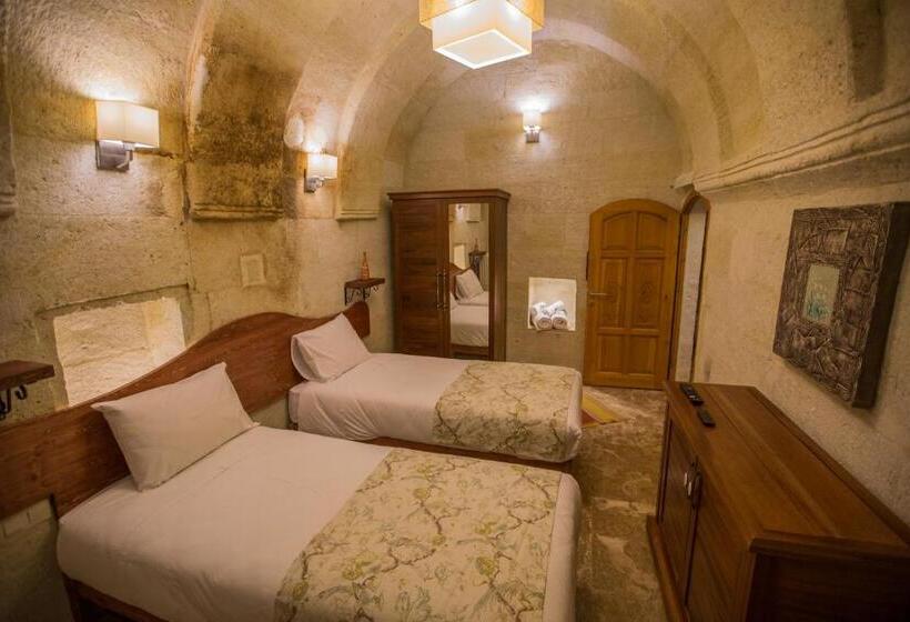 جناح عائلي, Agarta Cave