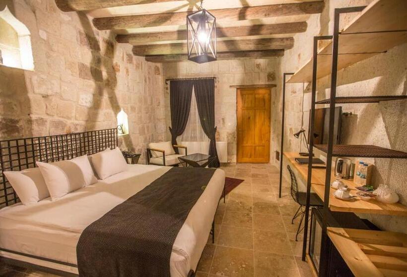 غرفة ديلوكس, Agarta Cave