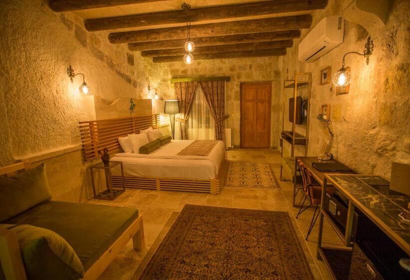 غرفة ديلوكس, Agarta Cave