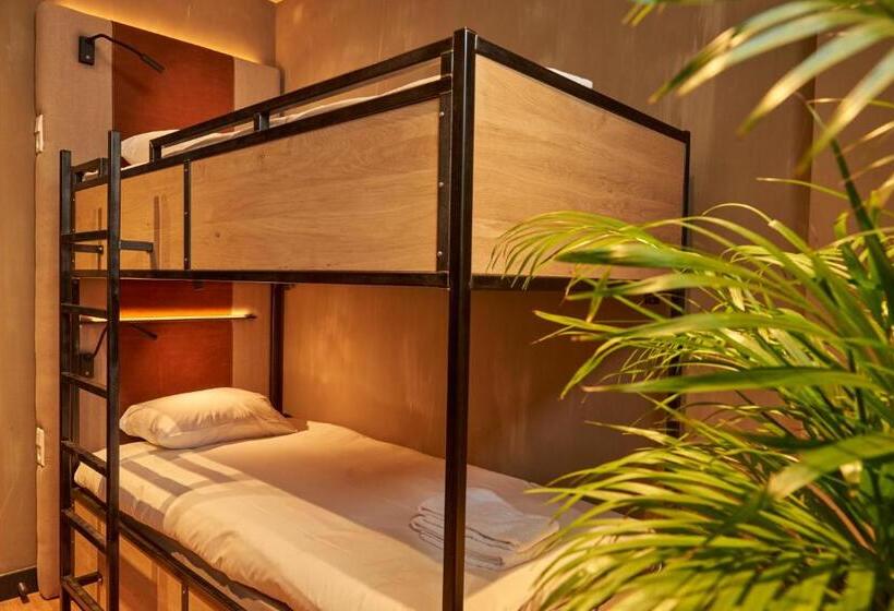 غرفة قياسية سرير بطابقين, City Center Lodge Utrecht