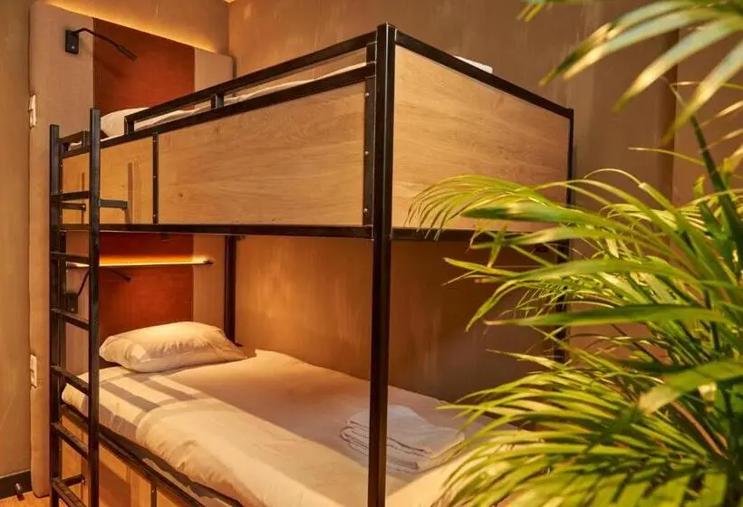 اتاق استاندارد با تخت‌های تاشو, City Center Lodge Utrecht