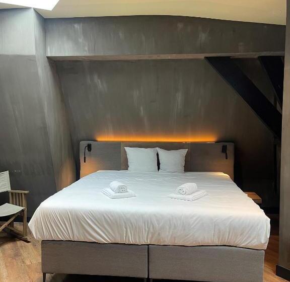غرفة قياسية سرير كينج, City Center Lodge Utrecht