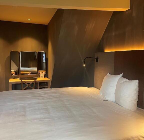 غرفة قياسية سرير كينج, City Center Lodge Utrecht