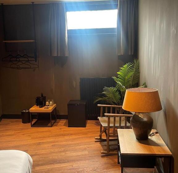 חדר סטנדרט עם מיטת קינג, City Center Lodge Utrecht