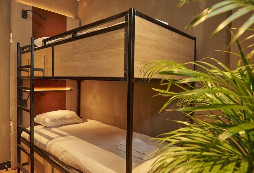 غرفة قياسية سرير بطابقين, City Center Lodge Utrecht