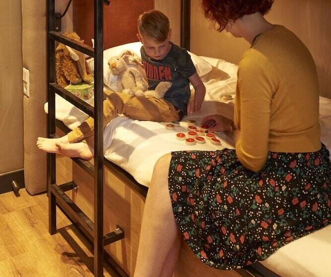 غرفة قياسية سرير بطابقين, City Center Lodge Utrecht