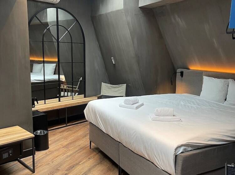 Стандартный Номер Кровать Кинг, City Center Lodge Utrecht