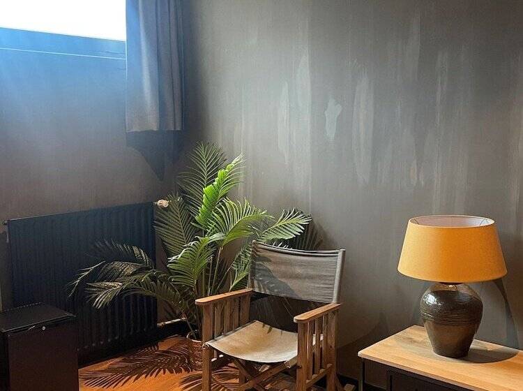 غرفة قياسية سرير كينج, City Center Lodge Utrecht