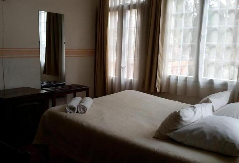 اتاق استاندارد با چشمانداز کوهستان, Relais De La Haute Ville Tana