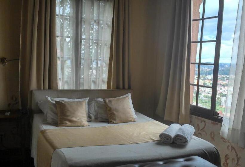 اتاق استاندارد با چشمانداز کوهستان, Relais De La Haute Ville Tana