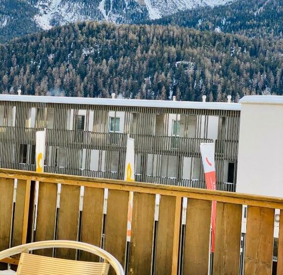 Апартаменты 1 Спальня, Scuol