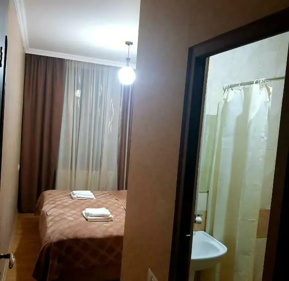 اتاق استاندارد, Guest House On V. Pshavela 50