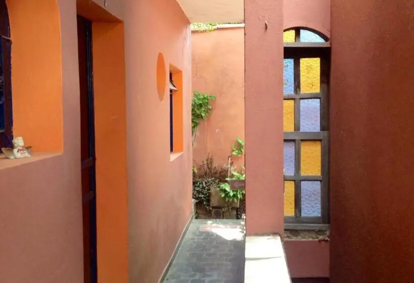 Superior-studio, Pousada Del Rey