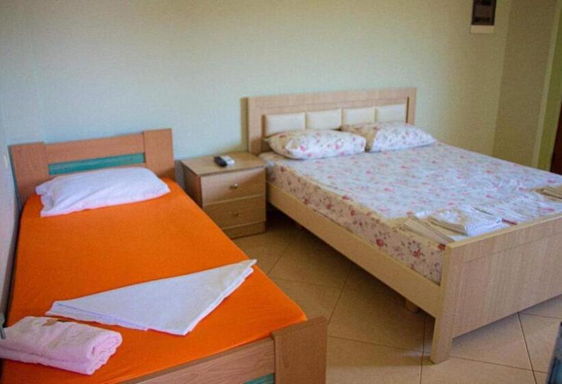 استودیوی استاندارد با چشم‌انداز دریا, Vila Panorama Ksamil