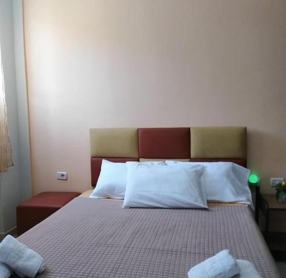 استودیوی استاندارد با چشم‌انداز دریا, Vila Panorama Ksamil