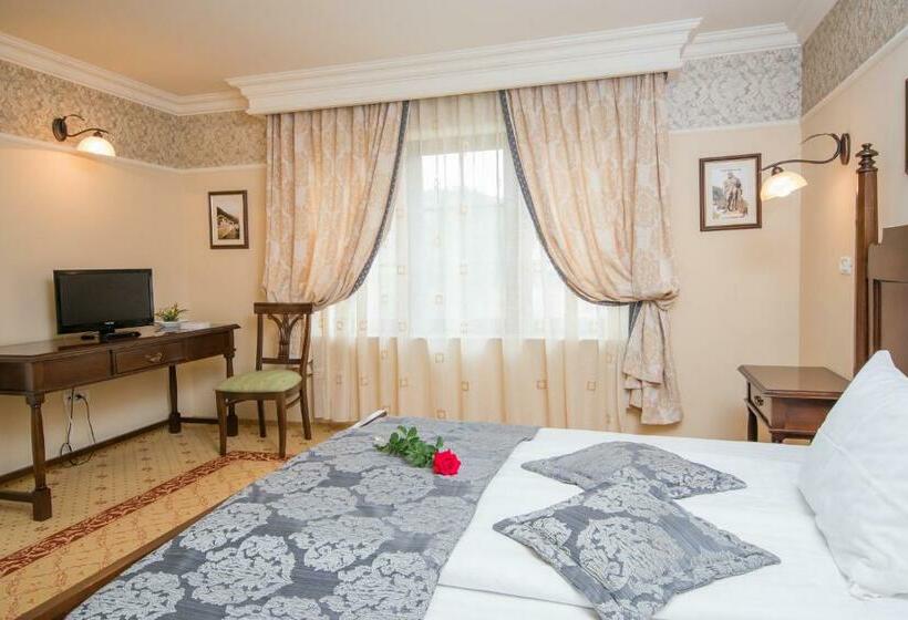 Номер Стандарт, Pension Noblesse