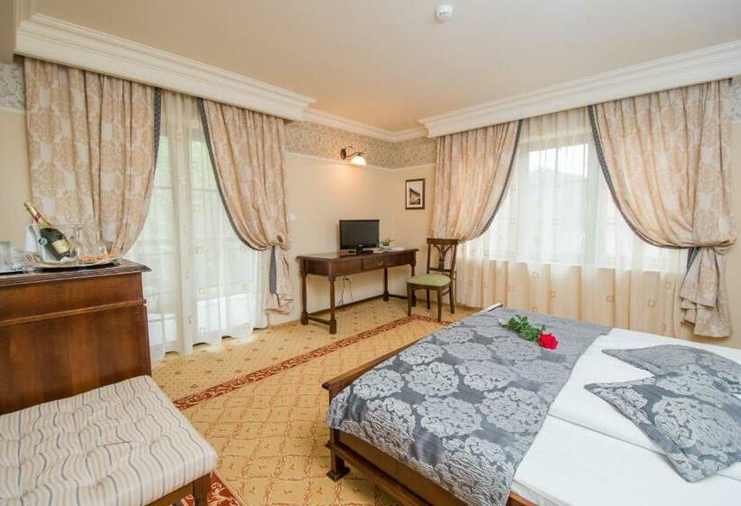 Номер Стандарт, Pension Noblesse