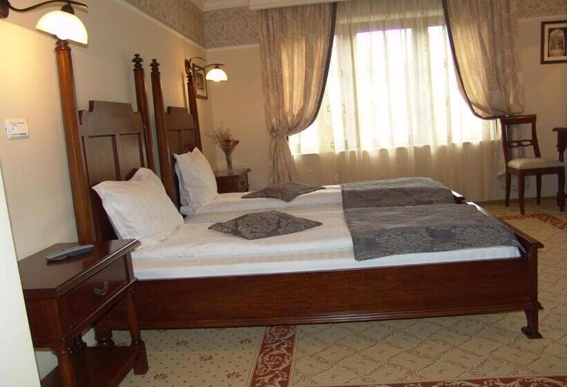 Номер Стандарт, Pension Noblesse