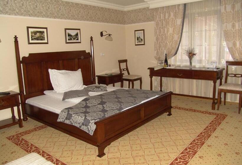 Номер Стандарт, Pension Noblesse