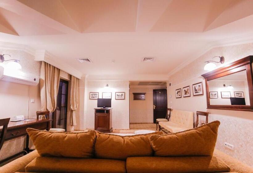 Люкс, Pension Noblesse