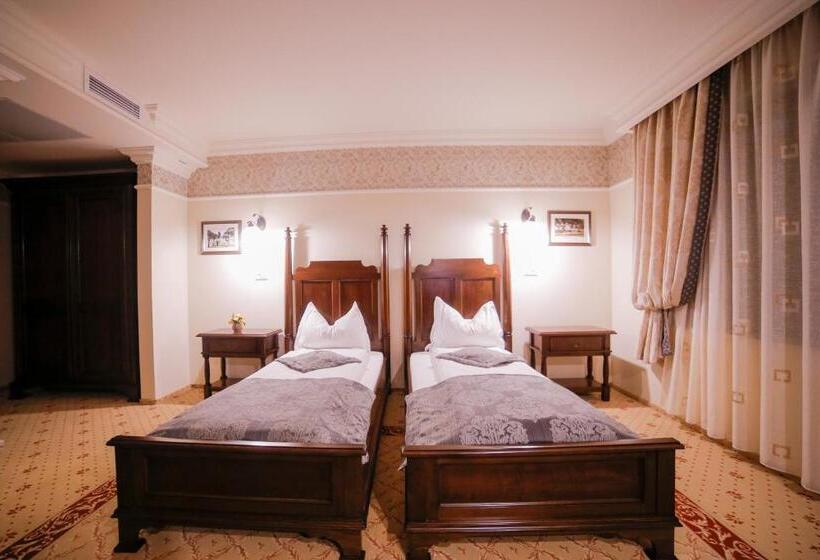 Номер Стандарт, Pension Noblesse