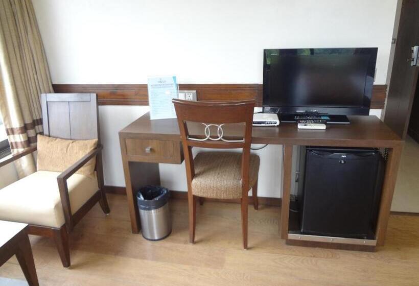 اتاق پرمیوم, The Legend Inn @nagpur