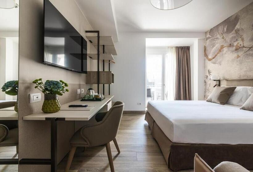 スタンダードトリプルルーム, Life