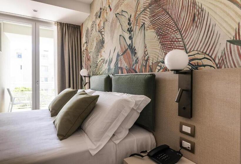 スタンダード４人部屋, Life