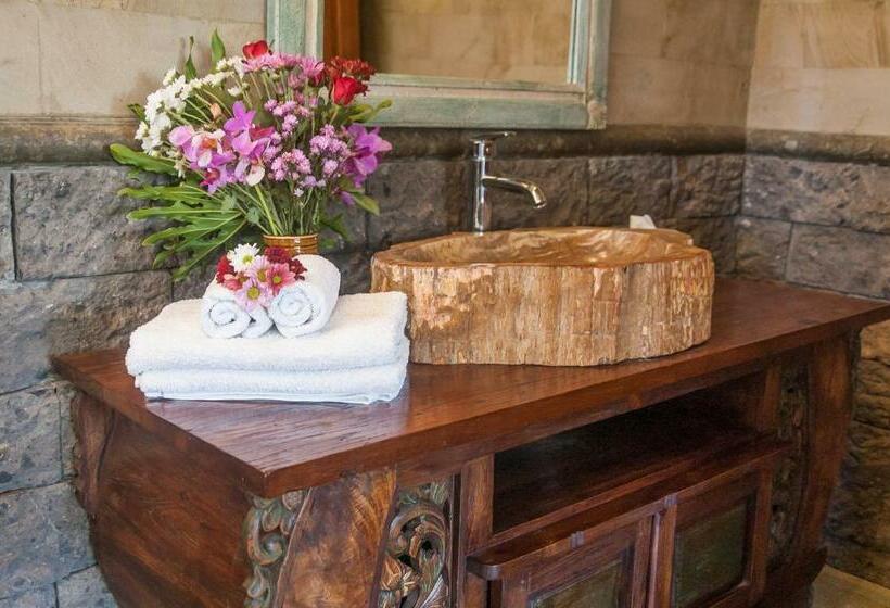 חדר סופריור עם מרפסת, Taman Rahasia Tropical Sanctuary And Spa