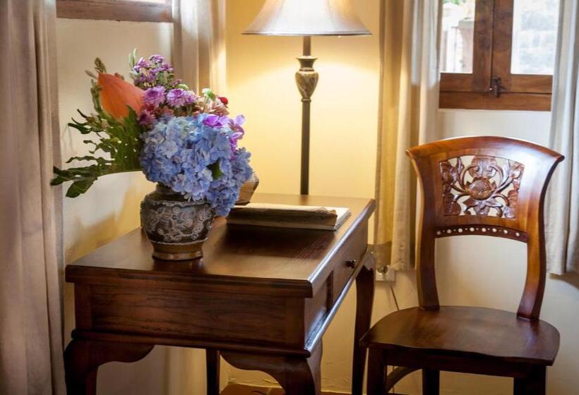 Quarto Premium, Taman Rahasia Tropical Sanctuary And Spa