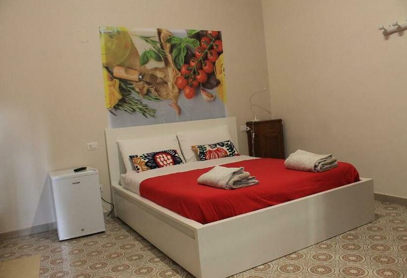 غرفة كلاسيكية ثلاثية, A Casa Mia