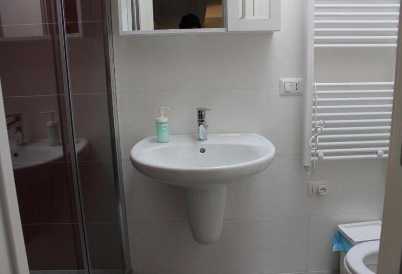 غرفة قياسية مزوَّدة بتراس, A Casa Mia